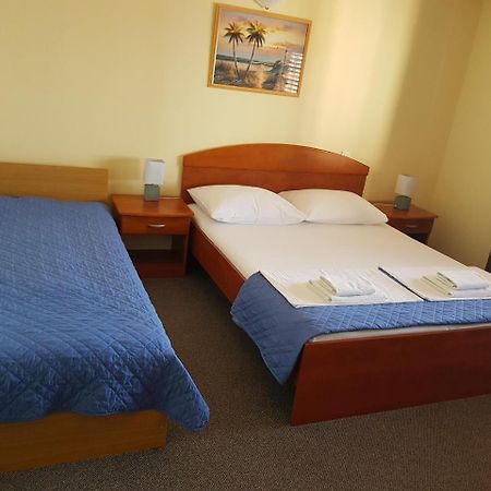 Apartment Danica Брела Екстериор снимка