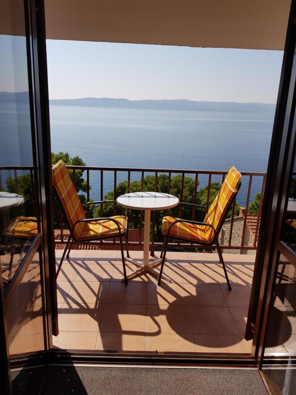 Apartment Danica Брела Екстериор снимка